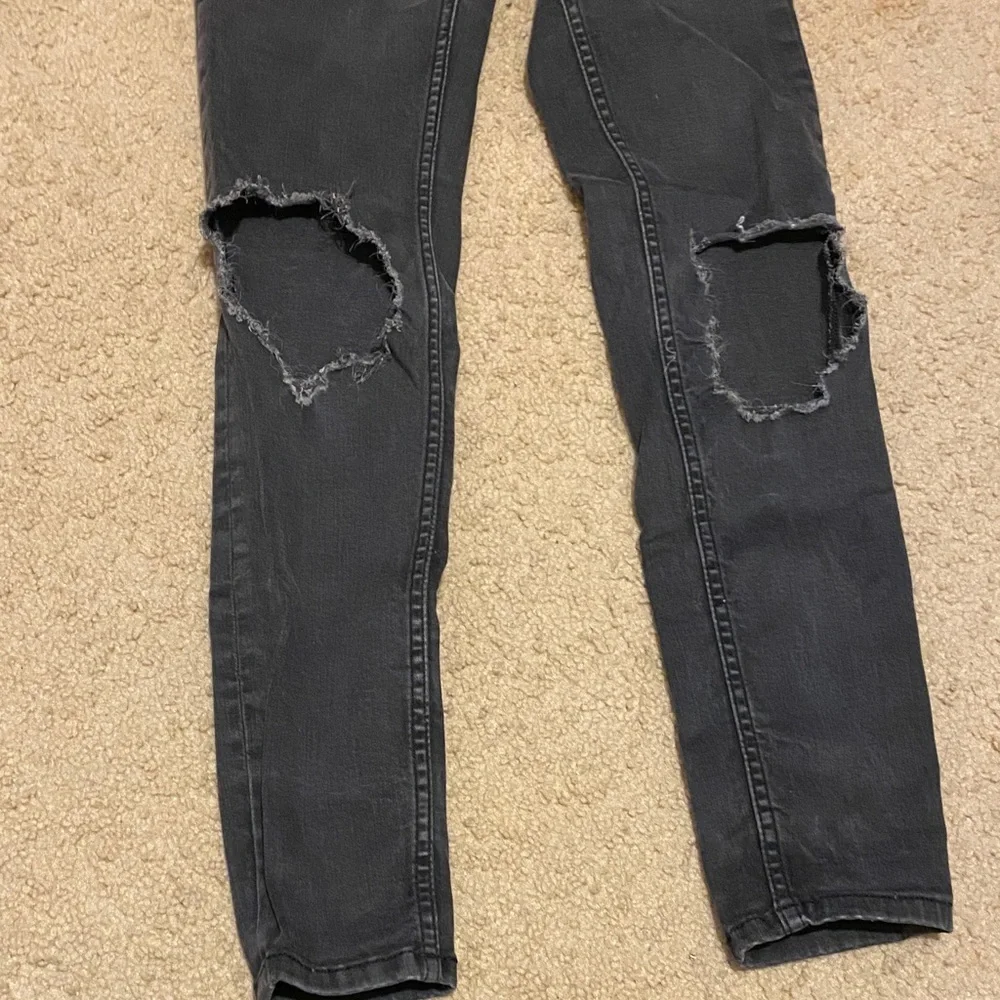 Women's Black Distressed skinny Jeans